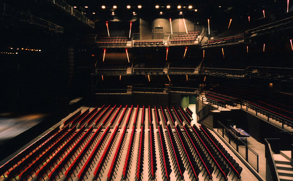 Kanadevia Hall